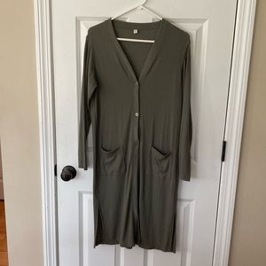 Women’s wrap/cover.  Size Medium